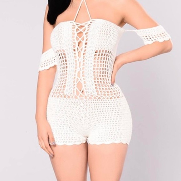 ivory/white crotchet romper off-shoulder, size s - Picture 1 of 4